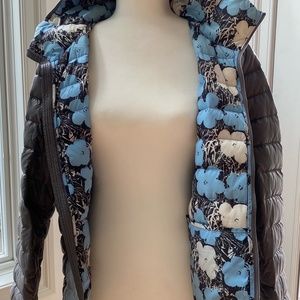 Uniqlo x SPRXNY x Andy Warhol Gray with Blue Flower Print Reversible Down Filled